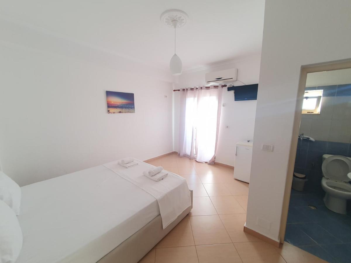 Soare Hotel Ksamil Exterior photo